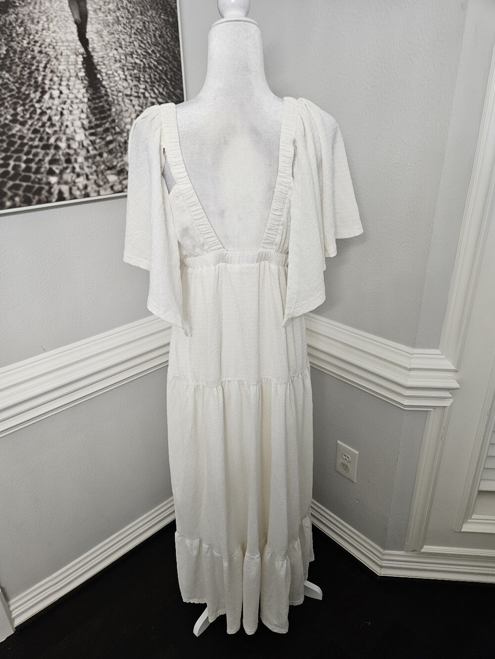 Flowy Off White V-Neck Tiered Maxi Dress Size Large NWOT - Picture 7 of 8